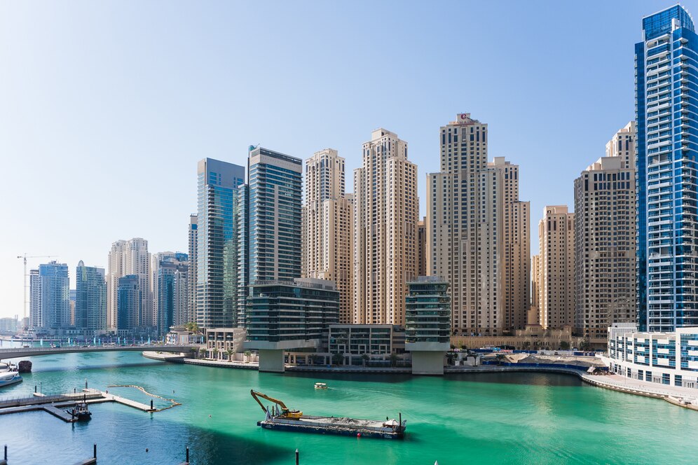 dubai-marina_158595-2000